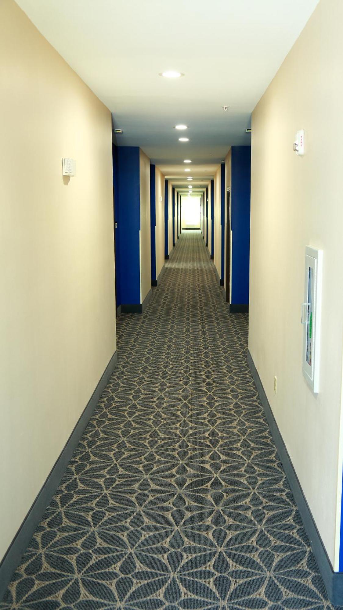 Americas Best Value Inn & Suites-Prairieville Экстерьер фото